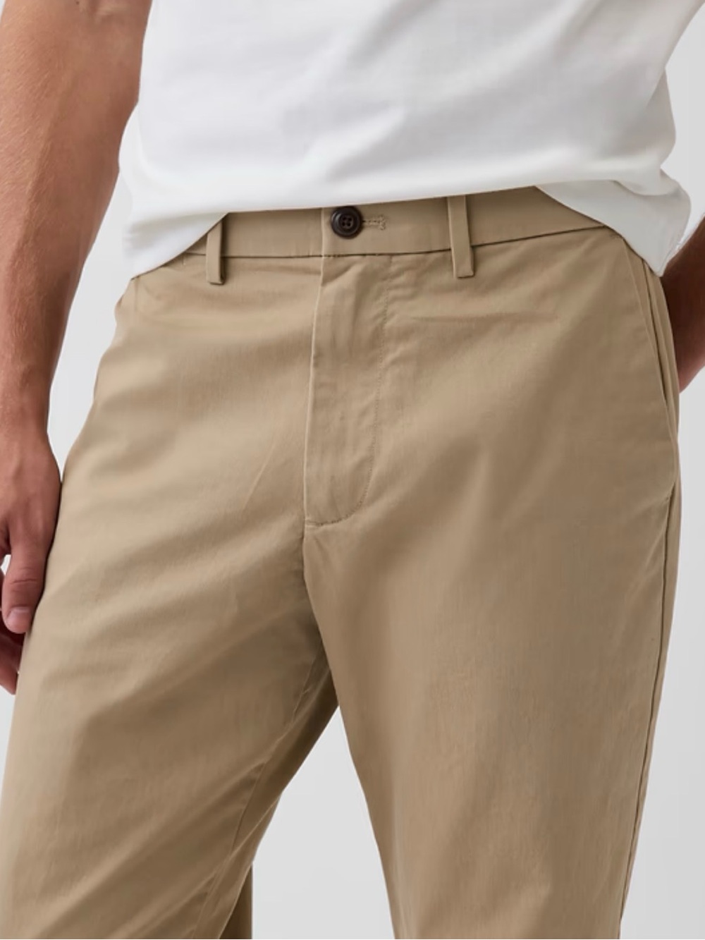 GAP Men’s Straight Leg Chino Pants - Khaki Size 28x30
